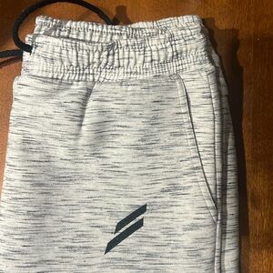 Do you even size large joggers